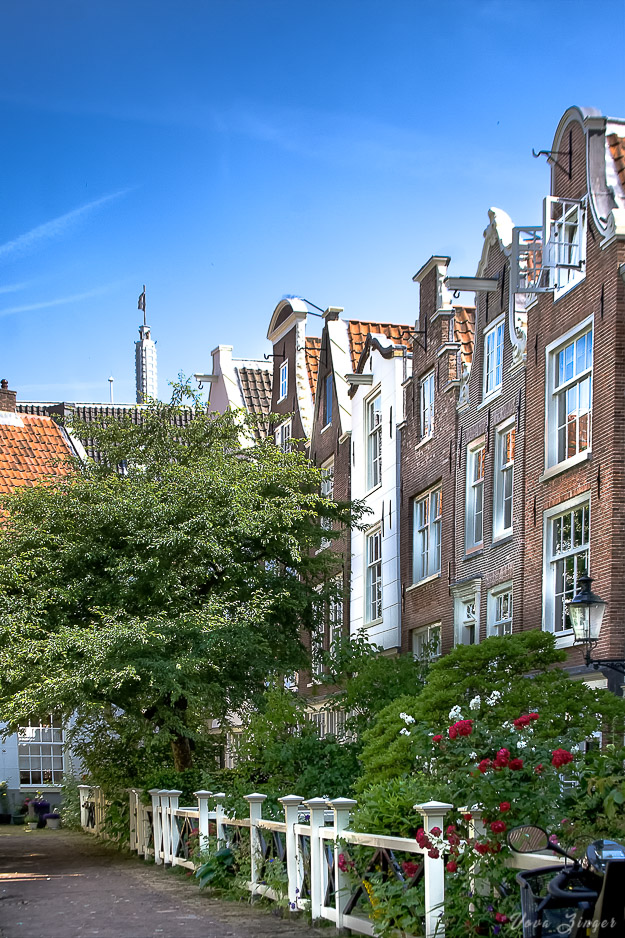 Beautiful residential building of Begijnhof II, Amsterdam