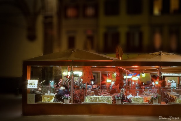 Outdoor restaurant, Florence, Italy